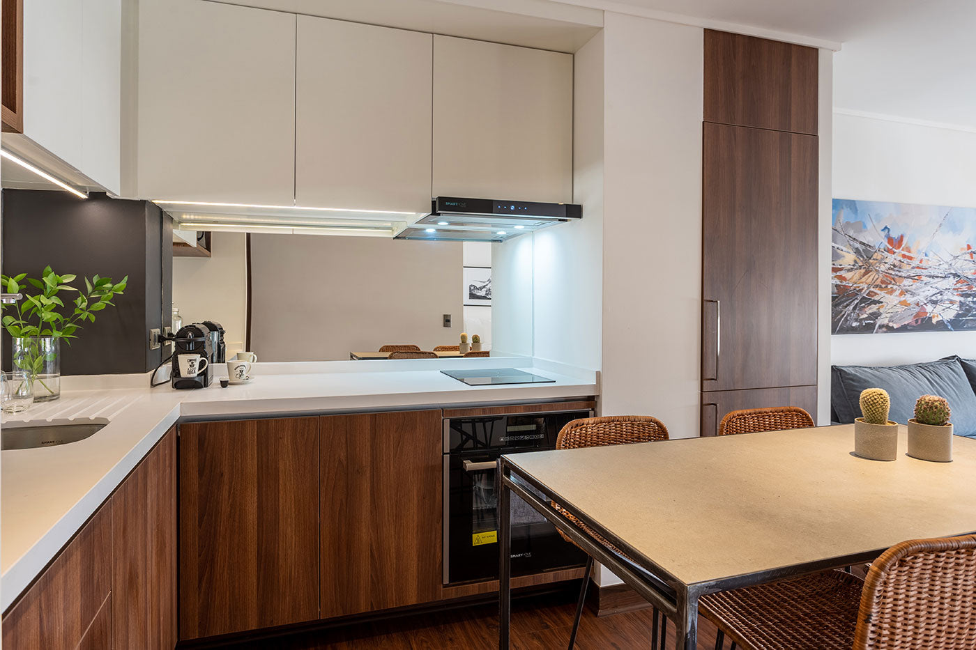 Edificio La Gloria, The Place